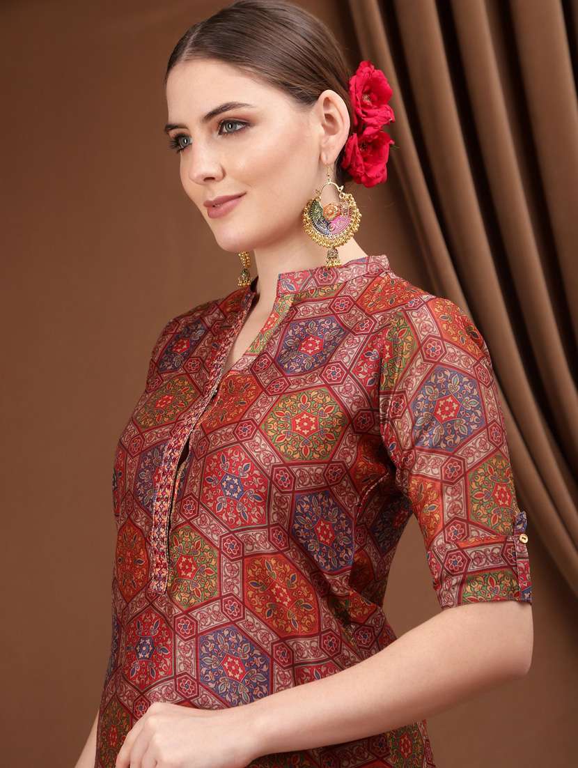 maroon printed suit set - 20468603 - Standard Image - 3