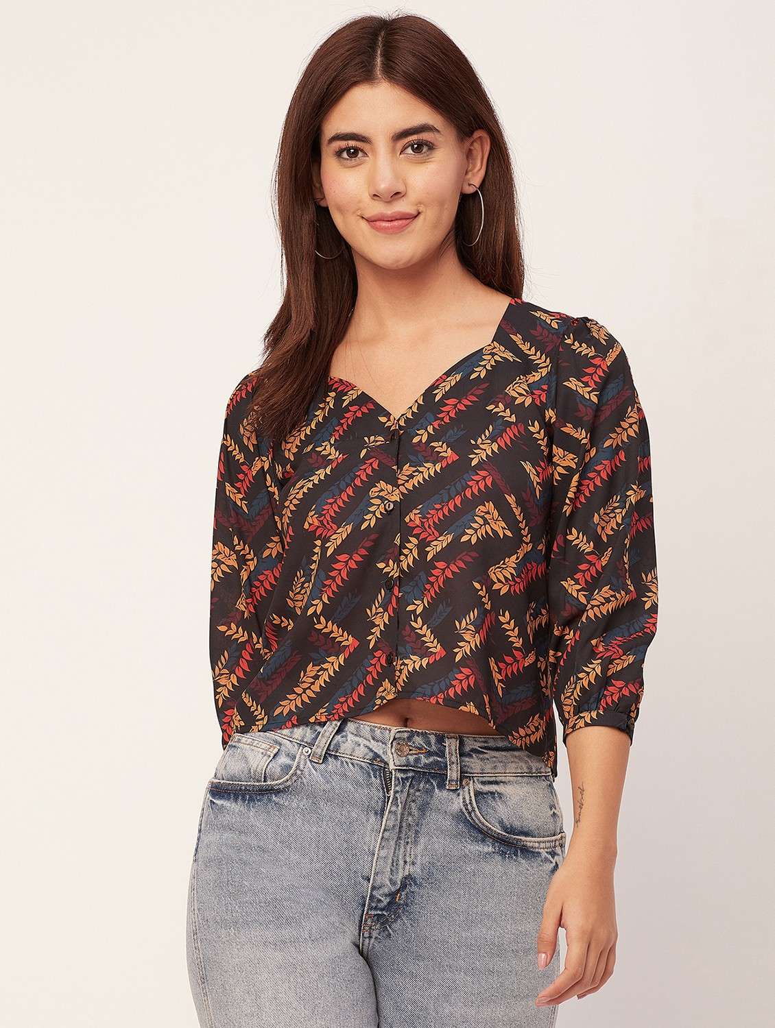 black printed crop top - 20473266 - Zoom Image - 0
