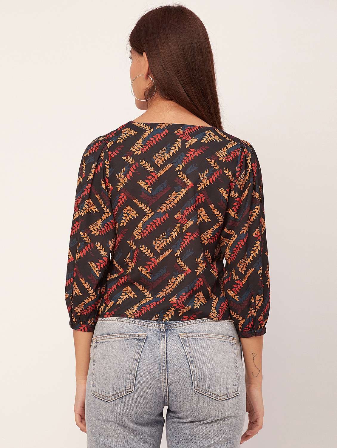 black printed crop top - 20473266 - Standard Image - 3