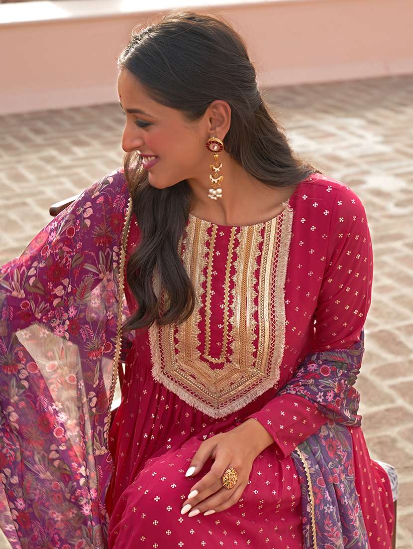 women pink round neck kurta palazzo set with dupatta - 20474380 -  Standard Image - 3