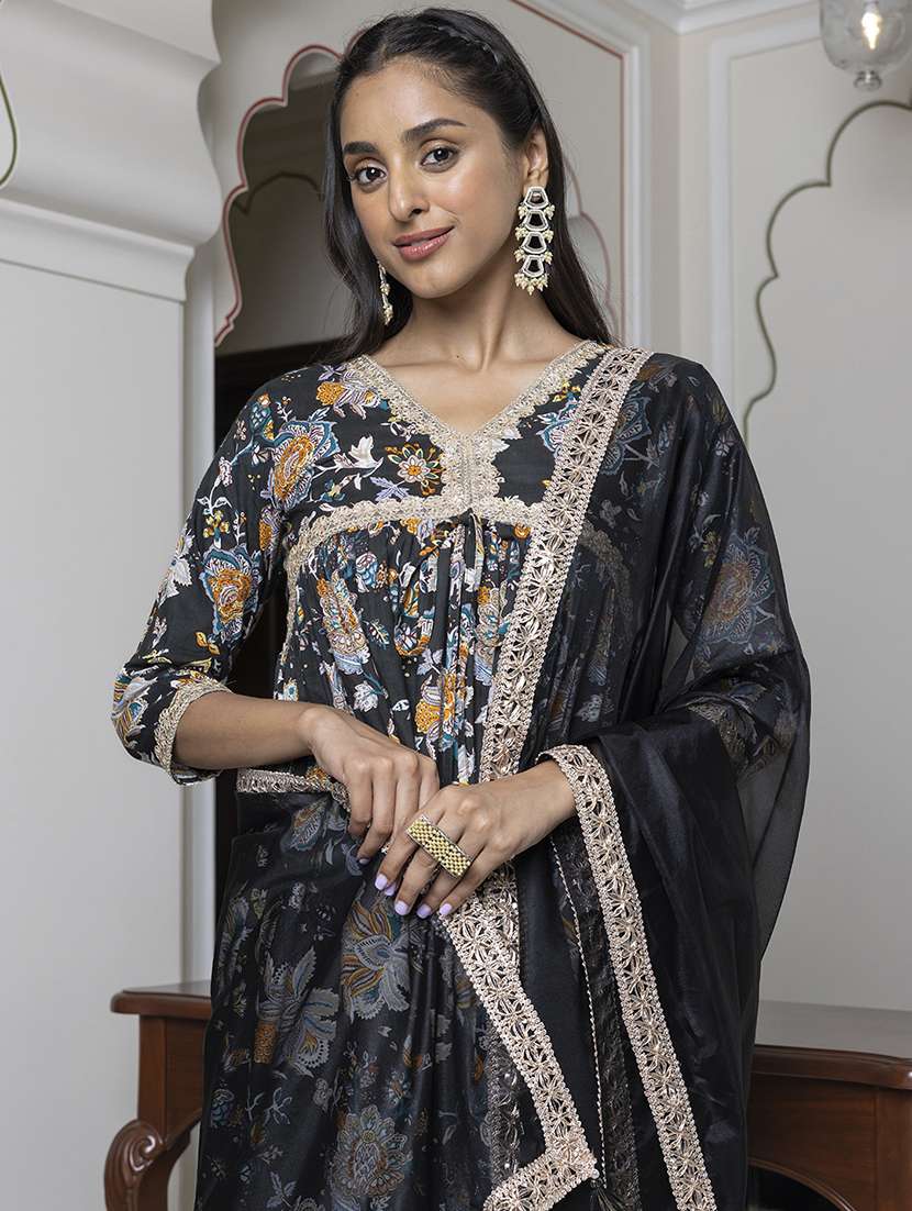 women black v neck kurta palazzo set with dupatta - 20474398 -  Standard Image - 3
