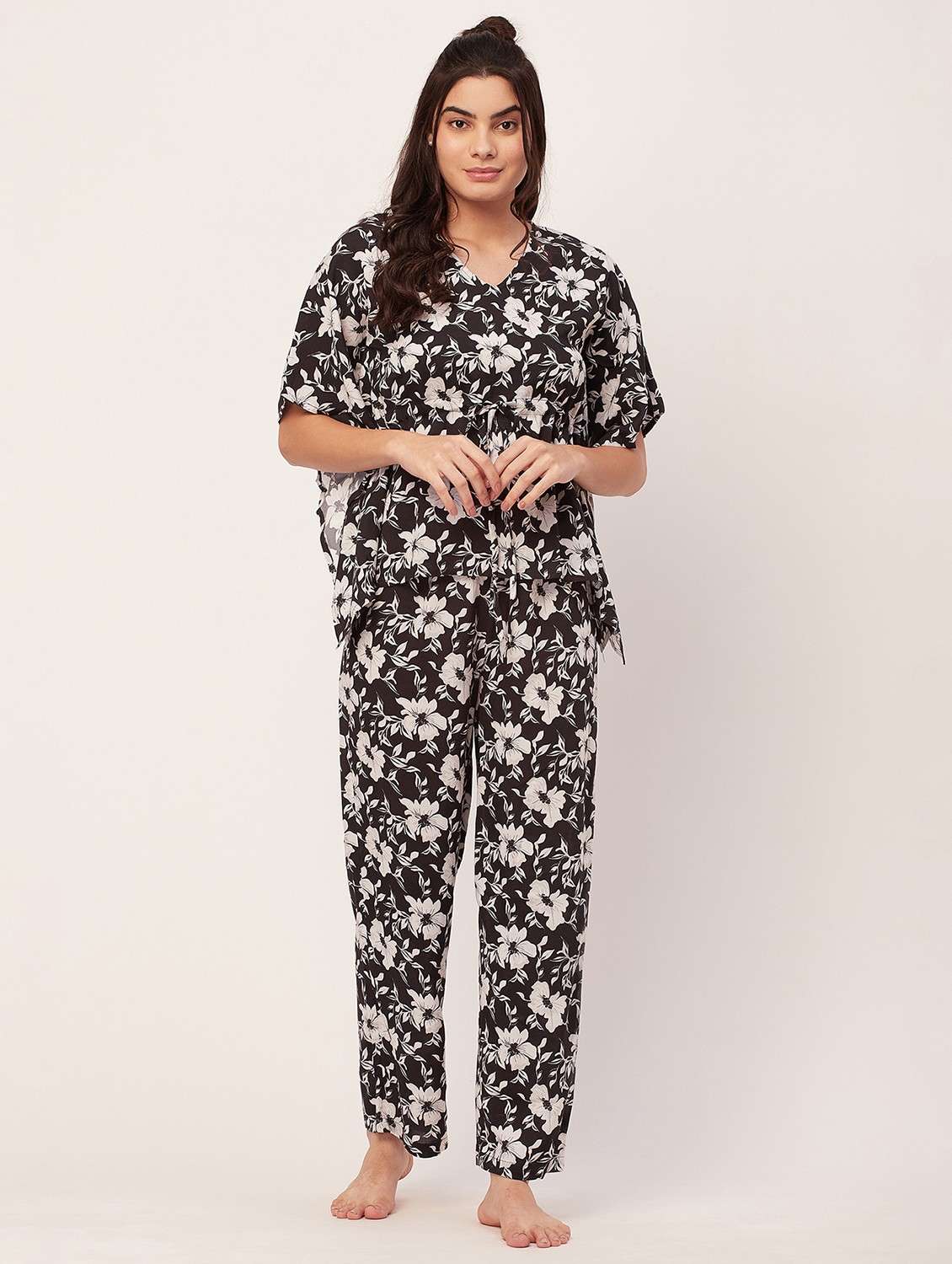 black floral print pyjama nightwear set - 20475937 - Zoom Image - 0