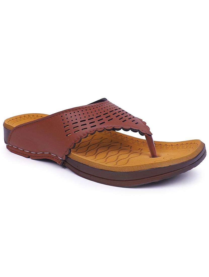 women brown cut work flats