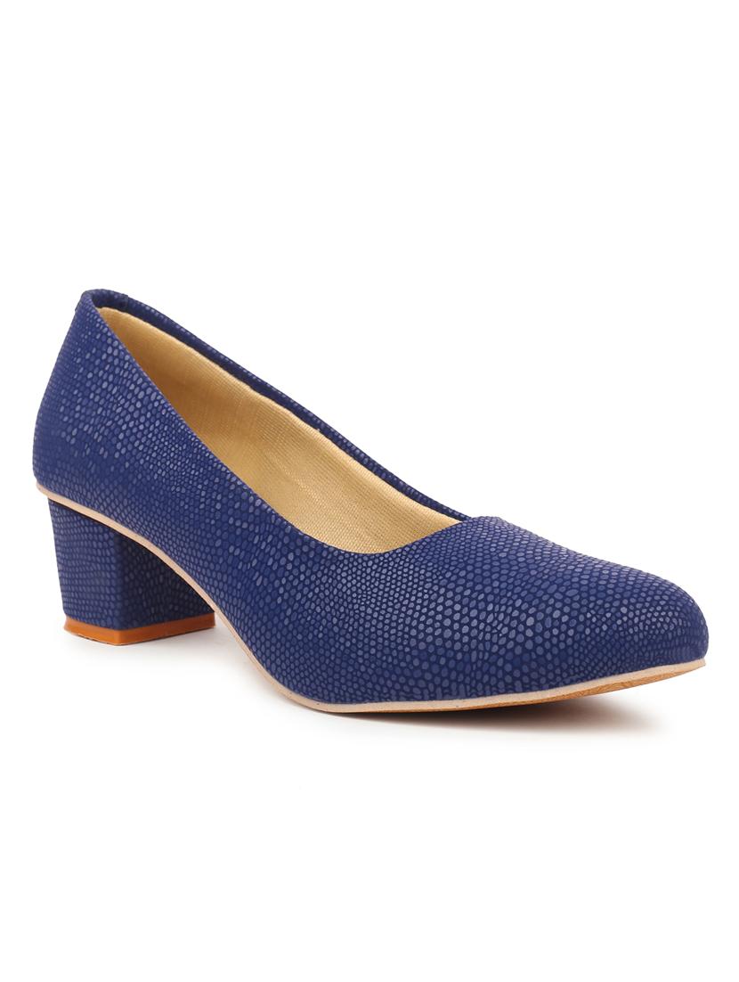 women textured navy blue slip on pump