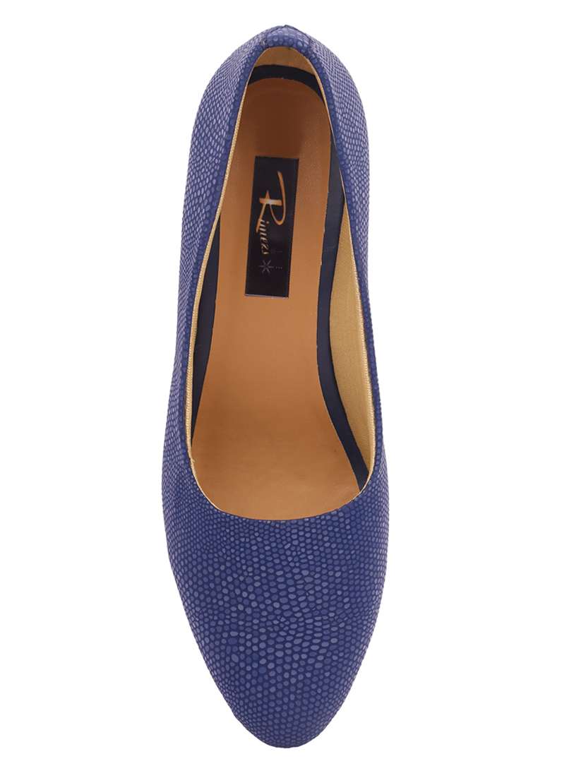 women textured navy blue slip on pump - 20477976 - Standard Image - 5