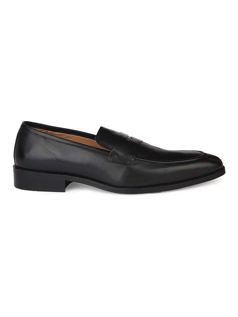 men solid black slip on moccasin - 20478167 -  Standard Image - 3