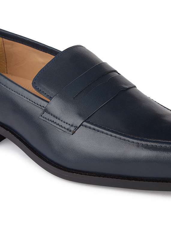 men solid navy blue slip on moccasin - 20478168 -  Standard Image - 5
