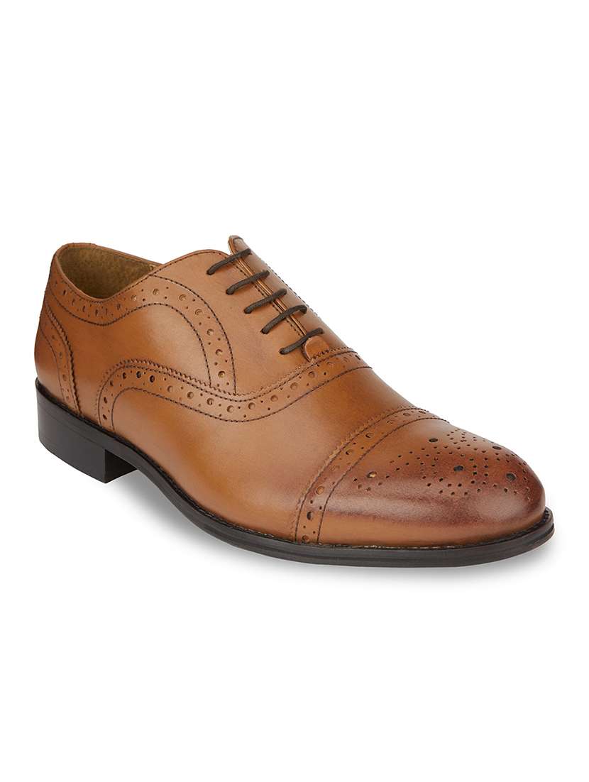men solid brown lace-up brogue