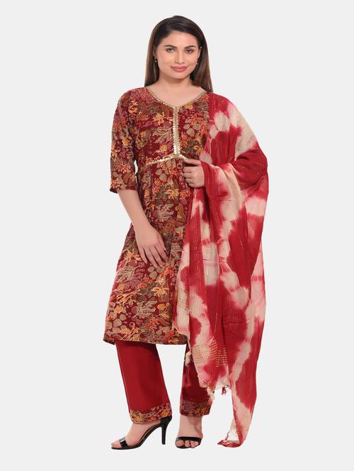 women red kurta pant set with dupatta - 20478829 - Standard Image - 0