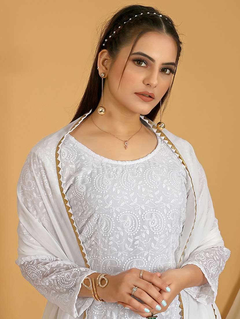 women embroidered kurta dupatta set - 20484630 -  Standard Image - 3