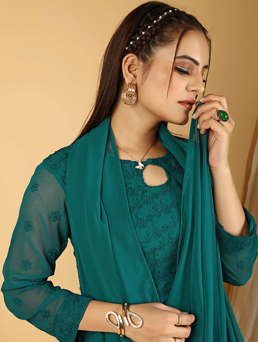 women embroidered kurta dupatta set - 20484634 -  Standard Image - 3