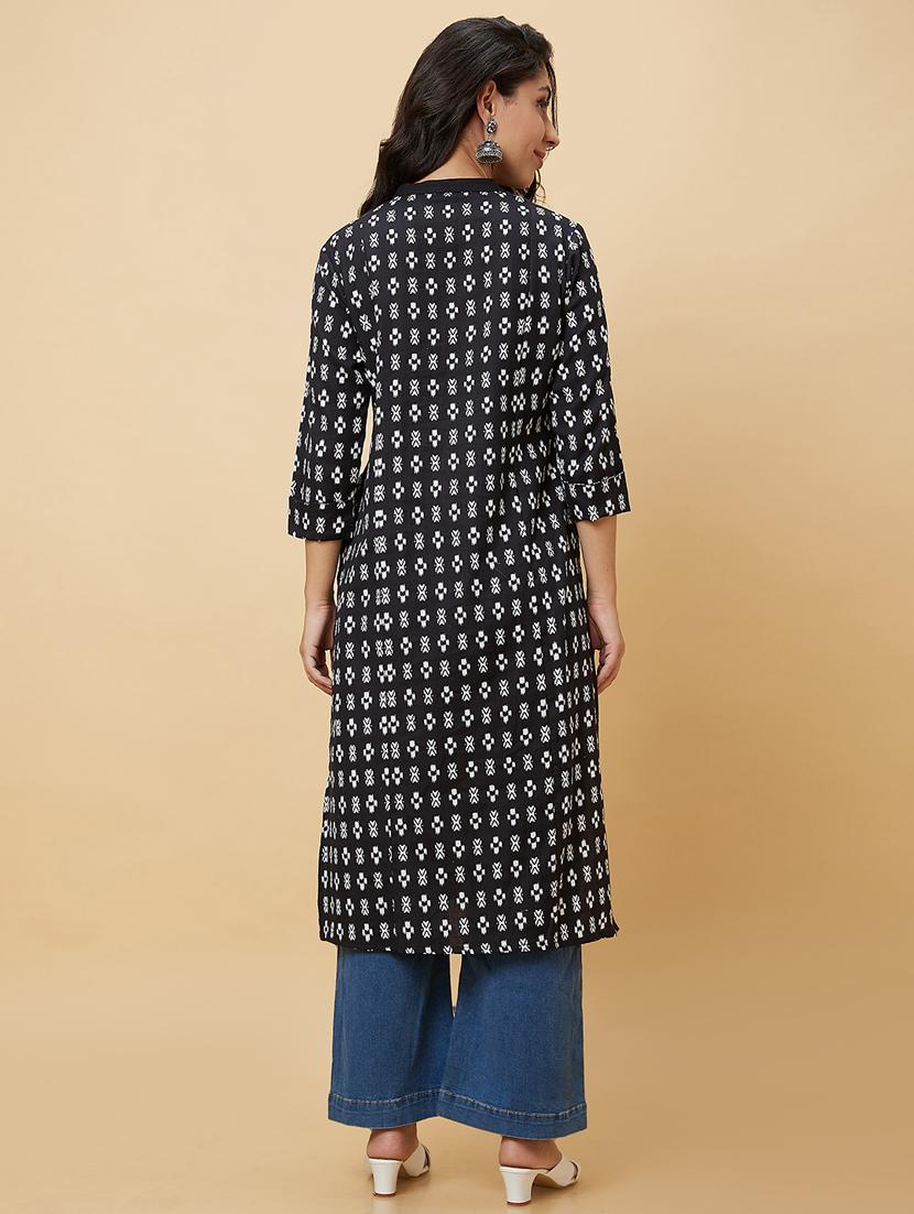 women ikat printed straight kurta - 20485845 - Standard Image - 3