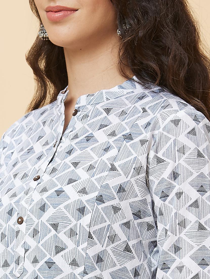 white geometric printed straight kurta - 20485846 - Standard Image - 5
