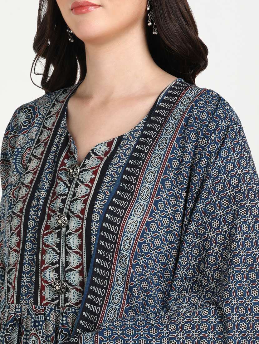 women three quarter sleeve kurta salwar with dupatta set - 20486108 - Standard Image - 5