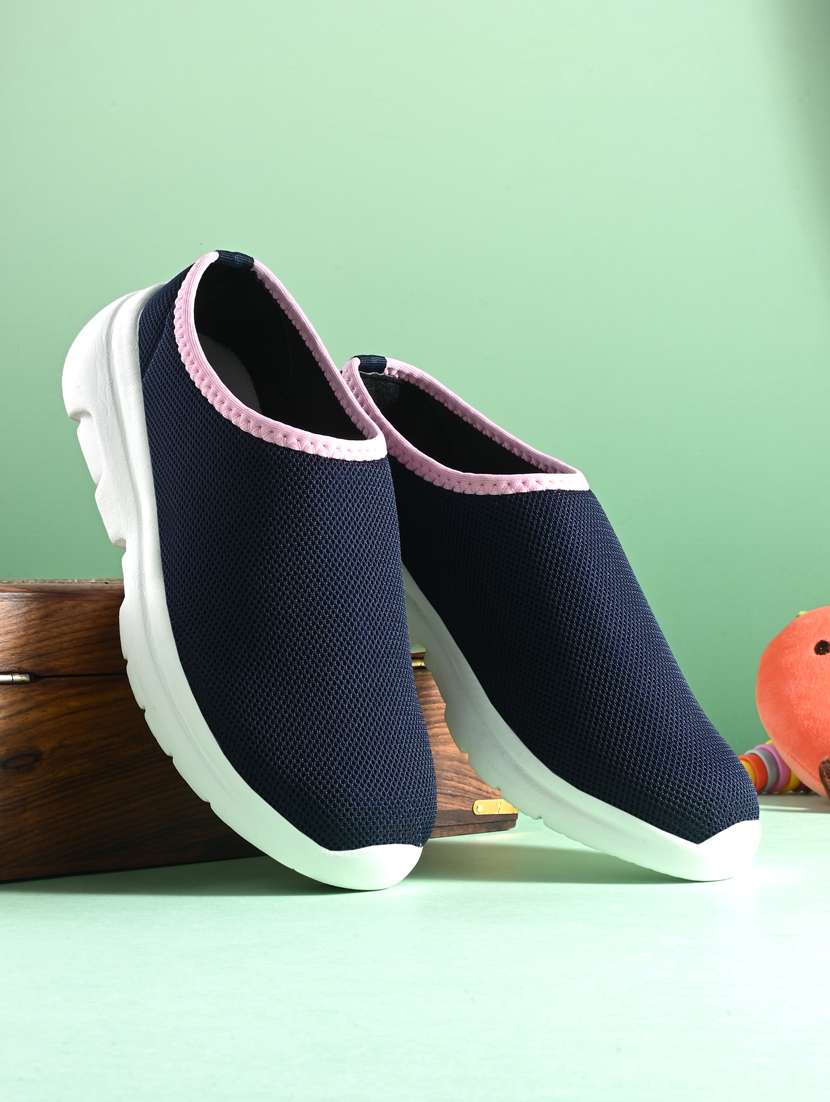 girls slip on sport shoes