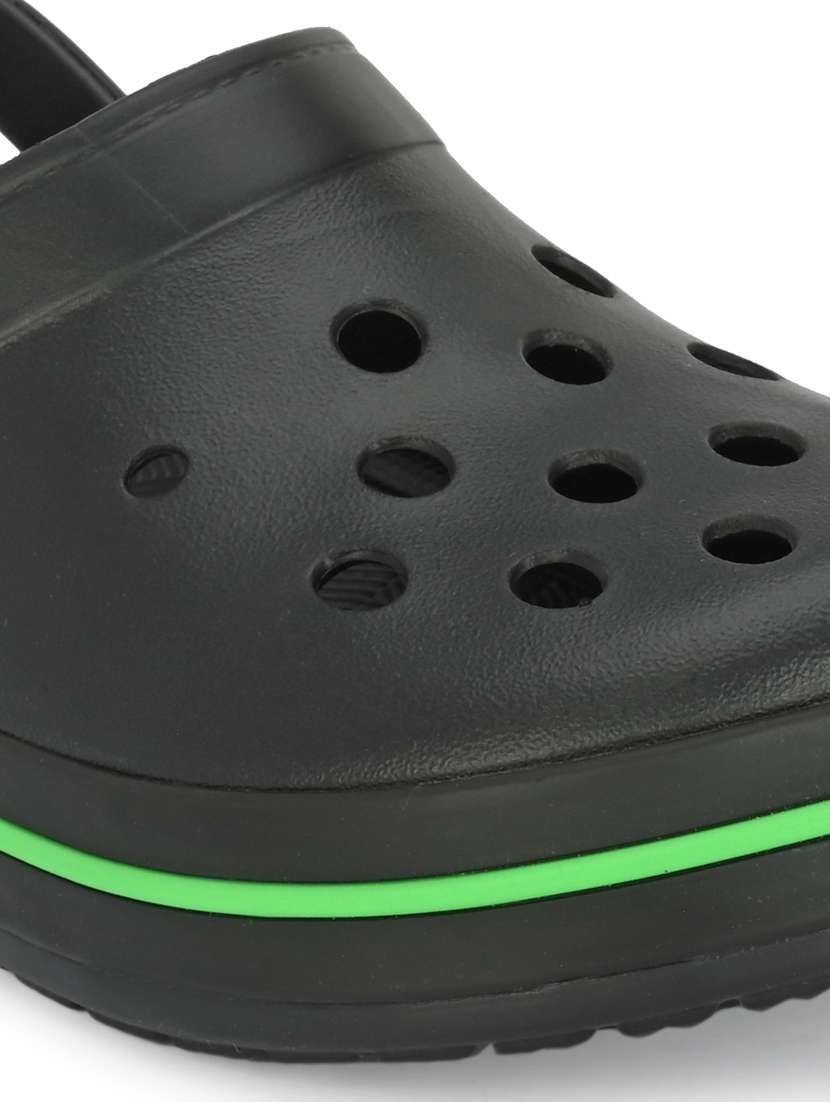 men solid black slip on clog - 20486867 -  Standard Image - 3