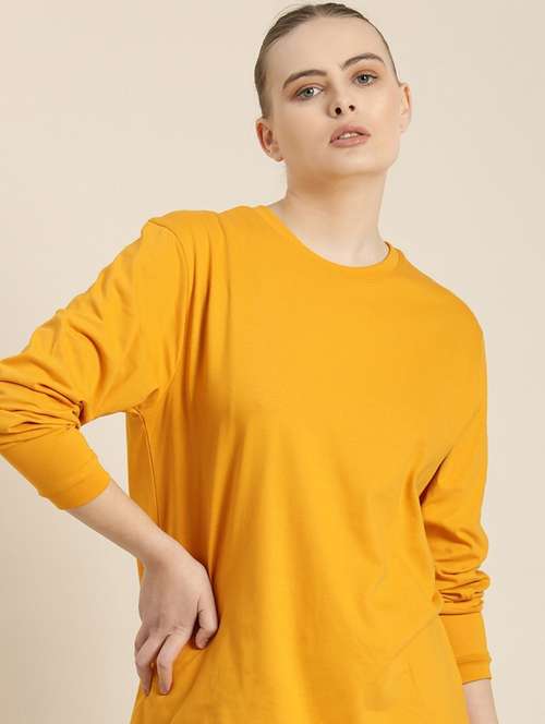 women's plain round neck t-shirt - 20487689 - Standard Image - 0