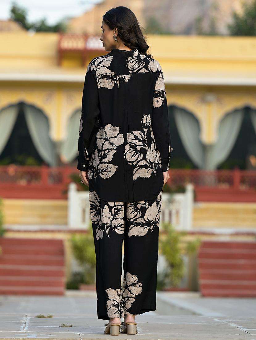 black printed shirt and trouser set - 20490975 -  Standard Image - 3