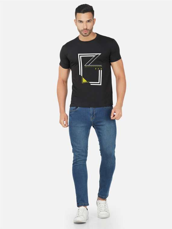 men black typography front print t-shirt - 20492818 - Standard Image - 3