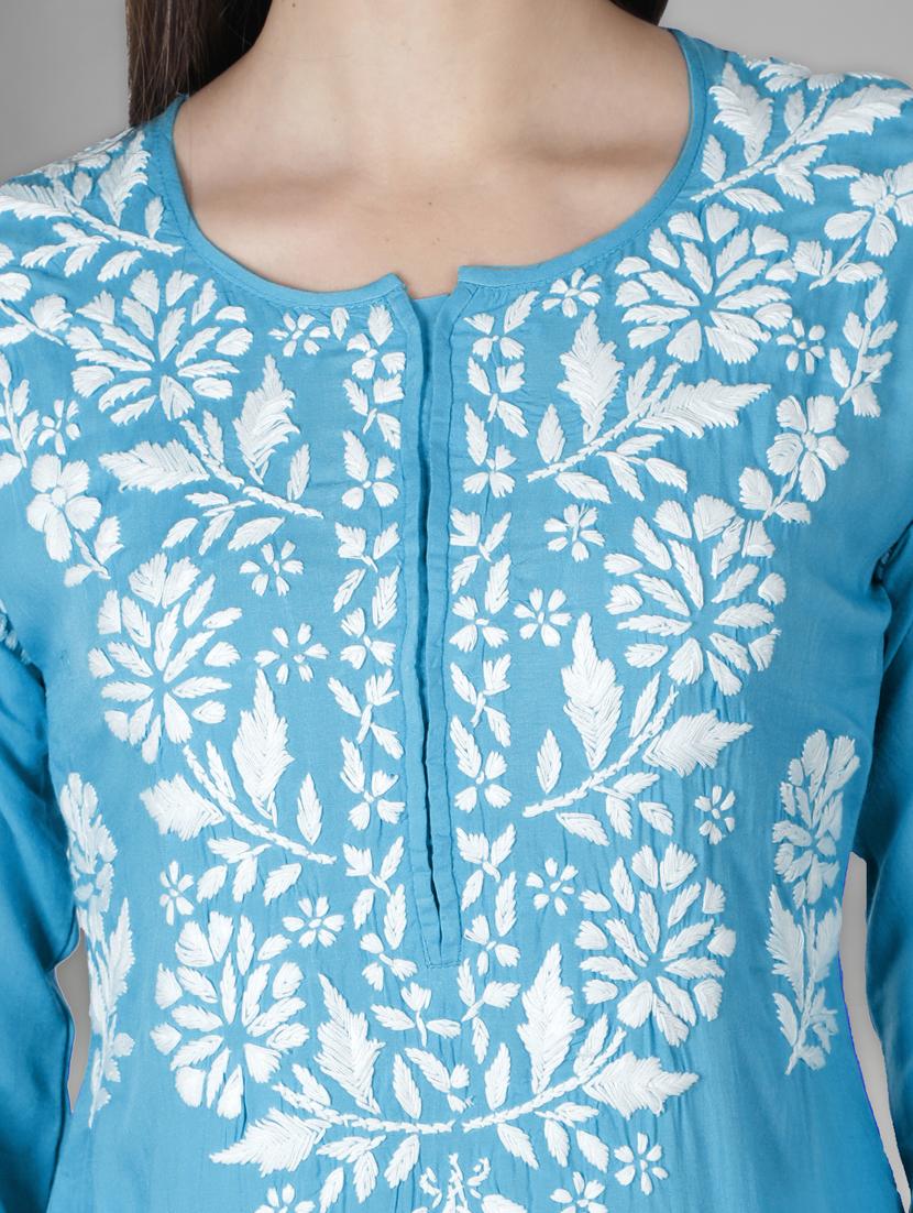blue three quarter sleeve chikankari kurta - 20494981 - Standard Image - 5