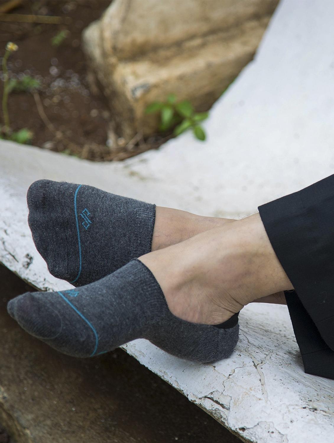 unisex solid no show socks combo - 20498171 - Standard Image - 3