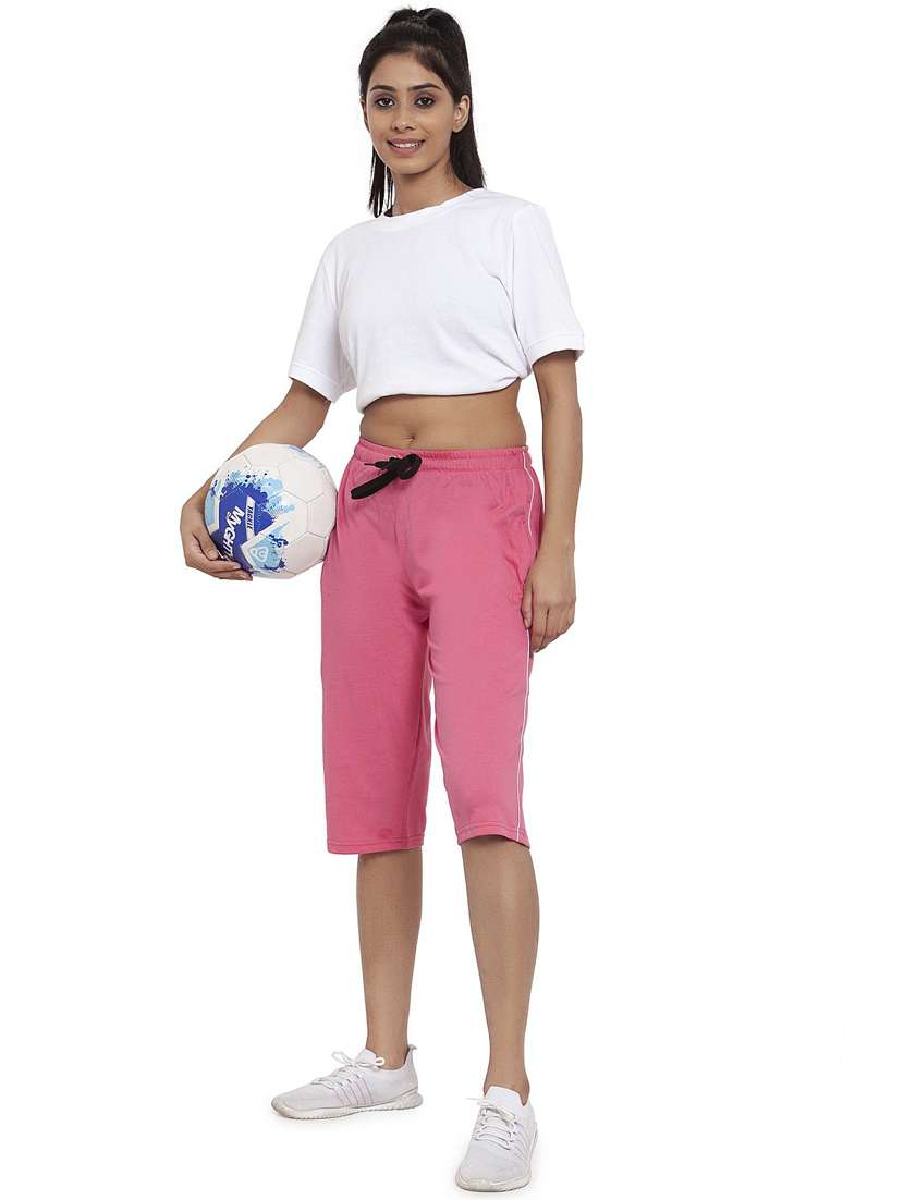 pink solid low rise capri - 20501427 - Standard Image - 3