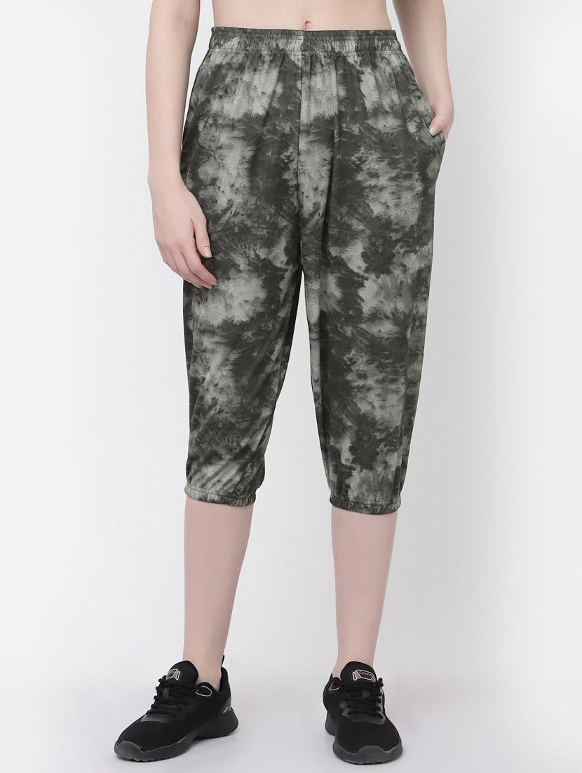 olive tie & dye printed low rise capri - 20501446 - Zoom Image - 0