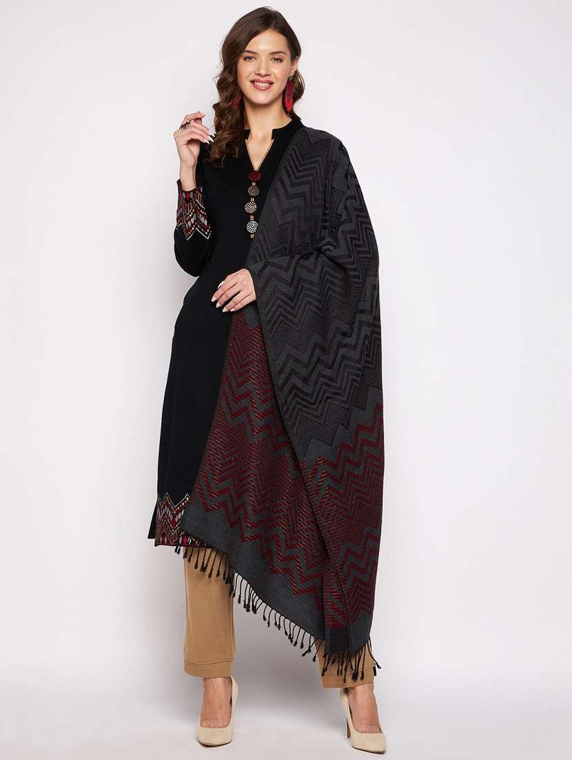 women black self design long sleeve suit set