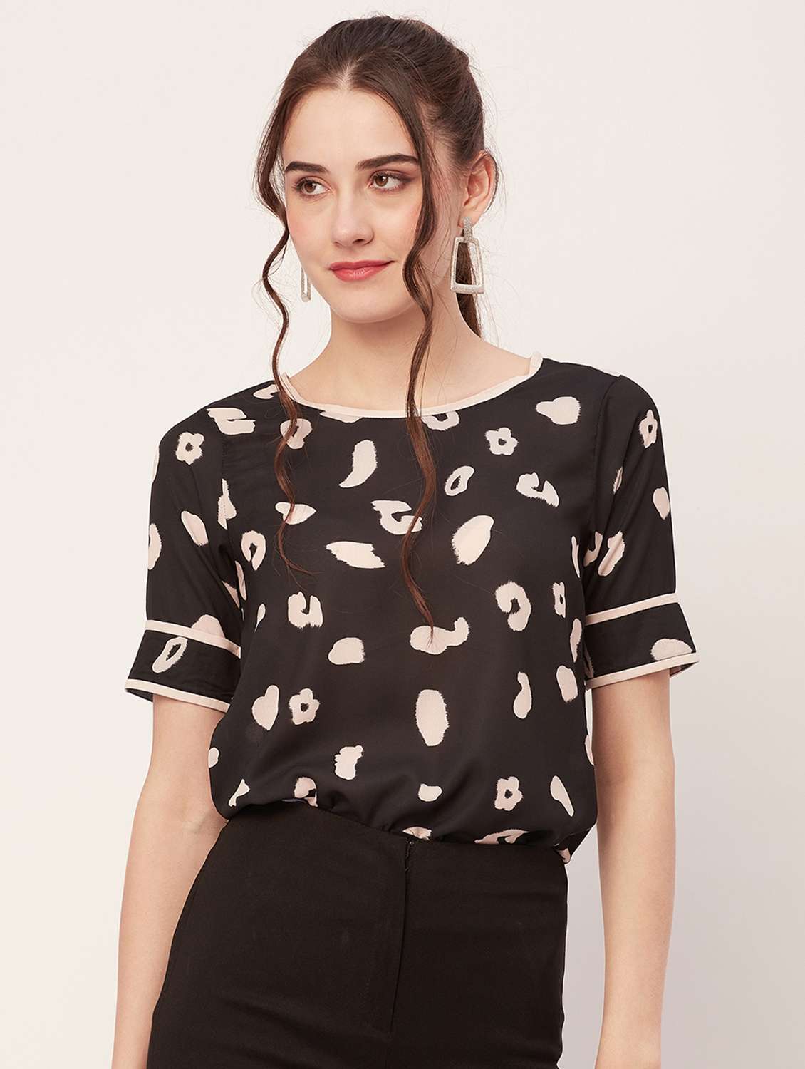 women black printed regular top - 20508886 -  Zoom Image - 0
