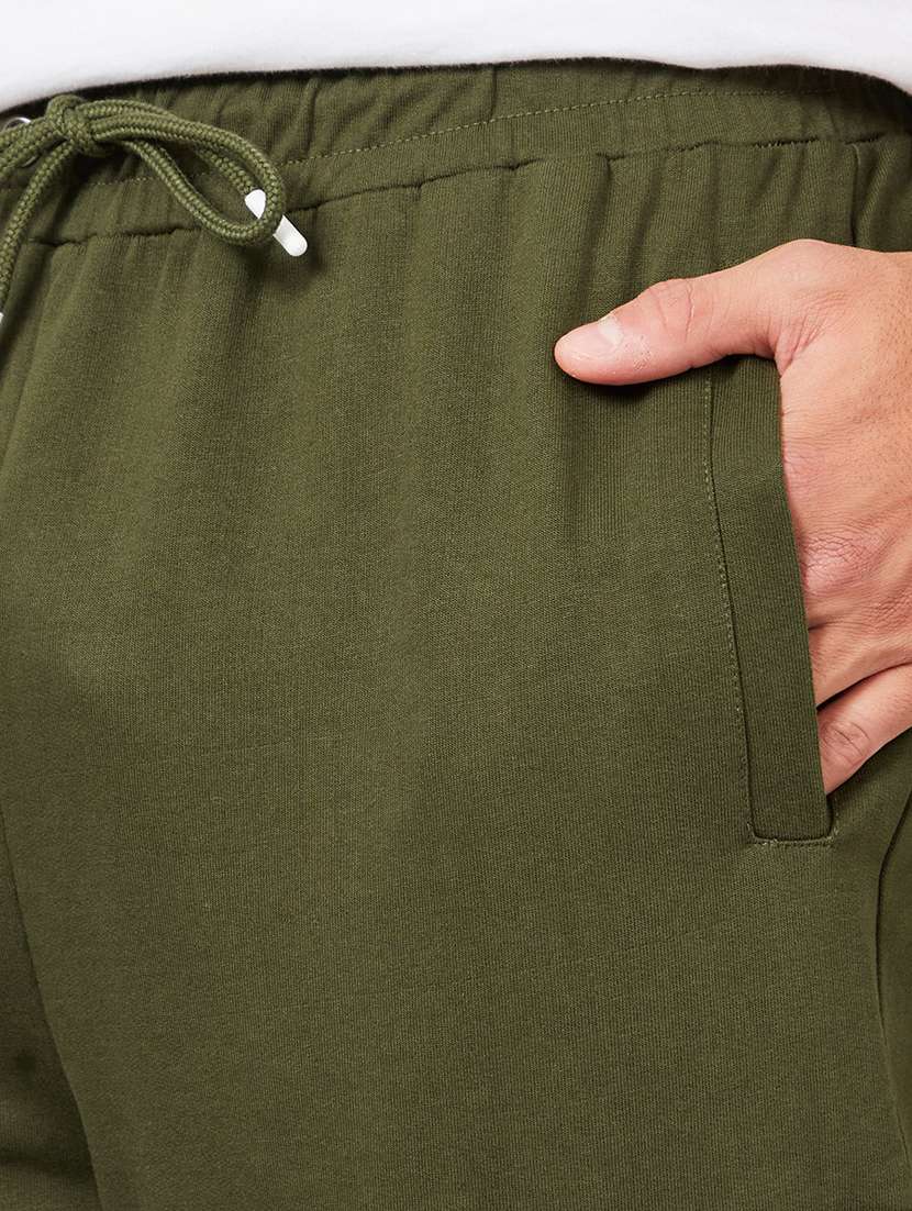 men solid mid rise full length cargo - 20509313 -  Standard Image - 3