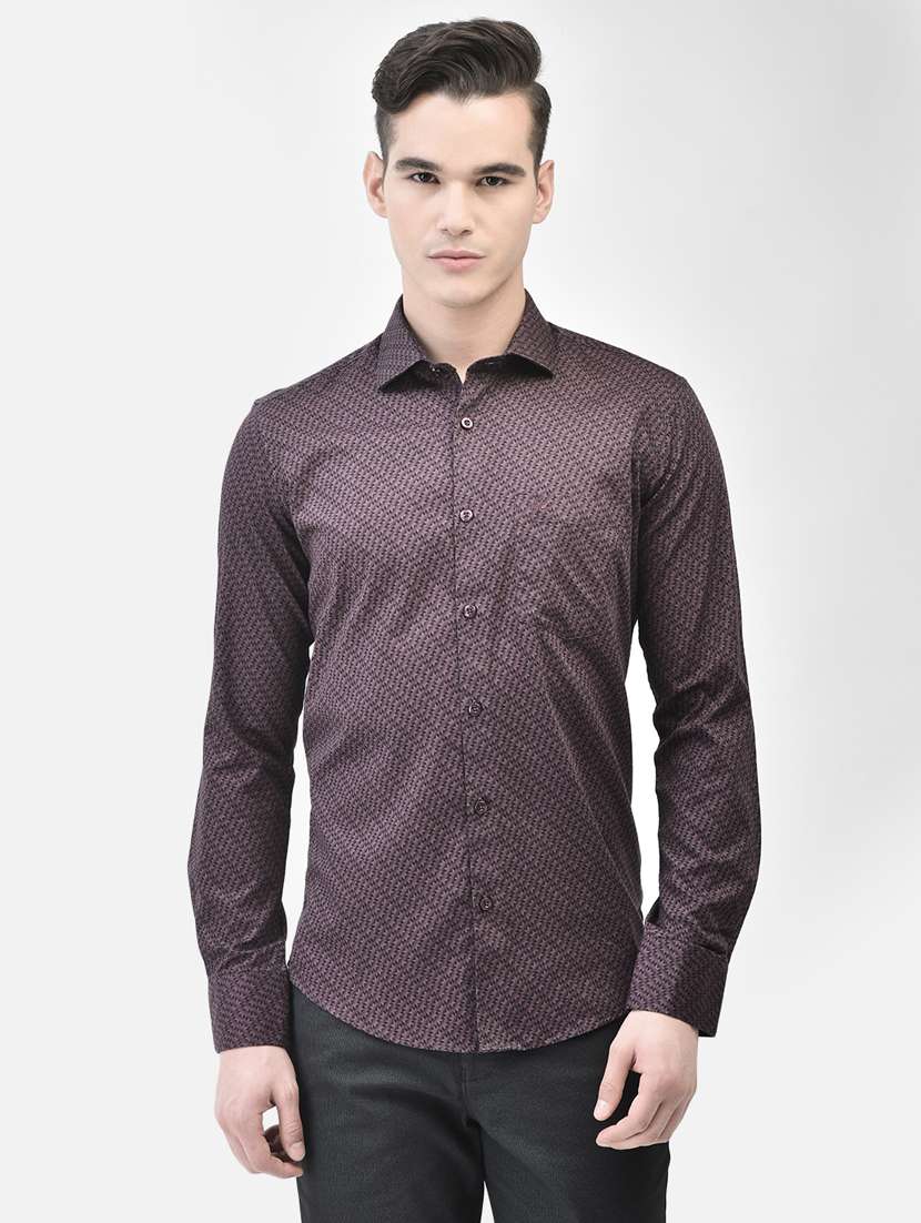 men micro printed burgundy cotton slim fit casual shirt