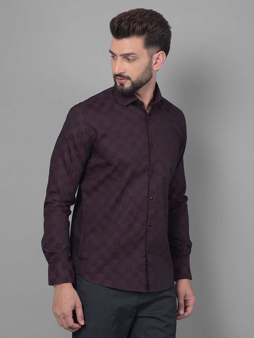 men self designed burgundy cotton blend casual shirt