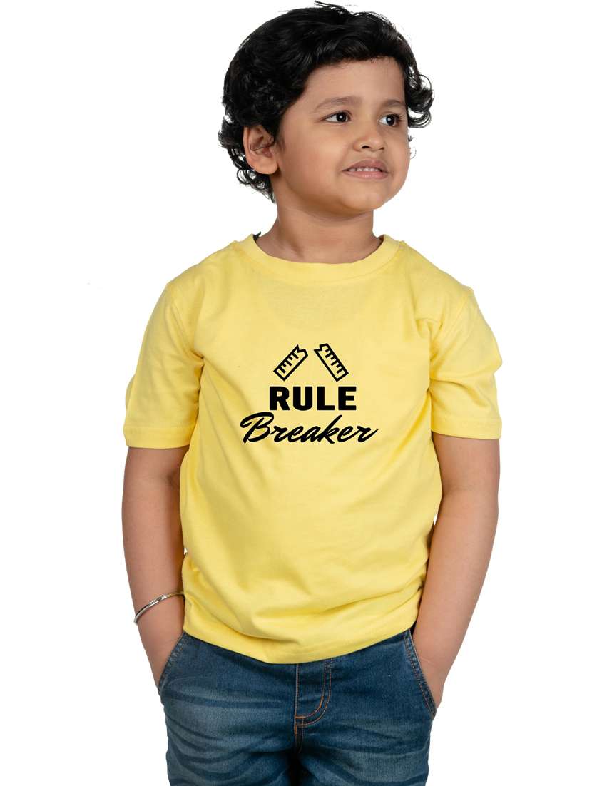 boys round neck typographic printed t-shirt