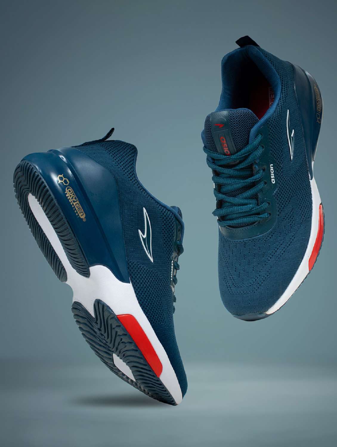 men lace up sport shoes