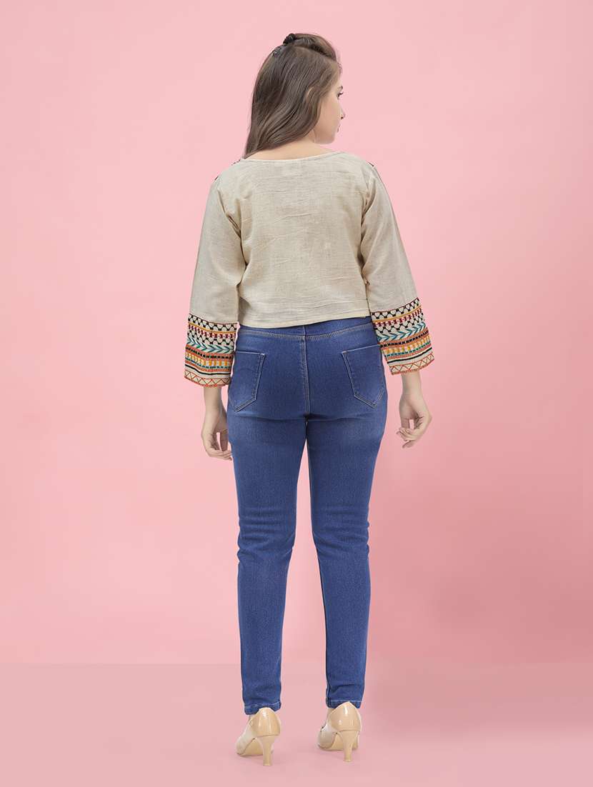 girls round neck self-design jacket - 20567466 -  Standard Image - 3