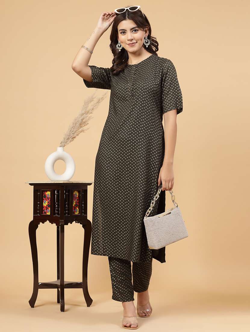 women grey round neck kurta pant set  - 20570634 -  Standard Image - 3