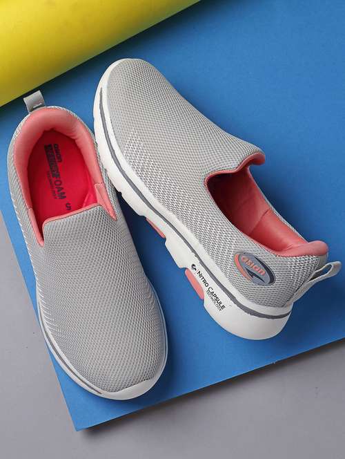 Sports Shoes