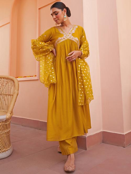 women mustard v neck kurta palazzo set with dupatta - 20594295 - Standard Image - 0