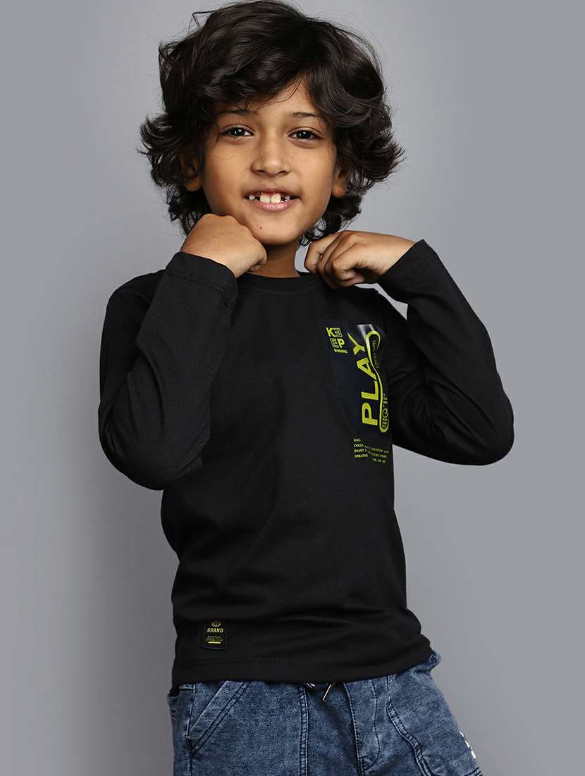 boys black full sleeve printed t-shirt