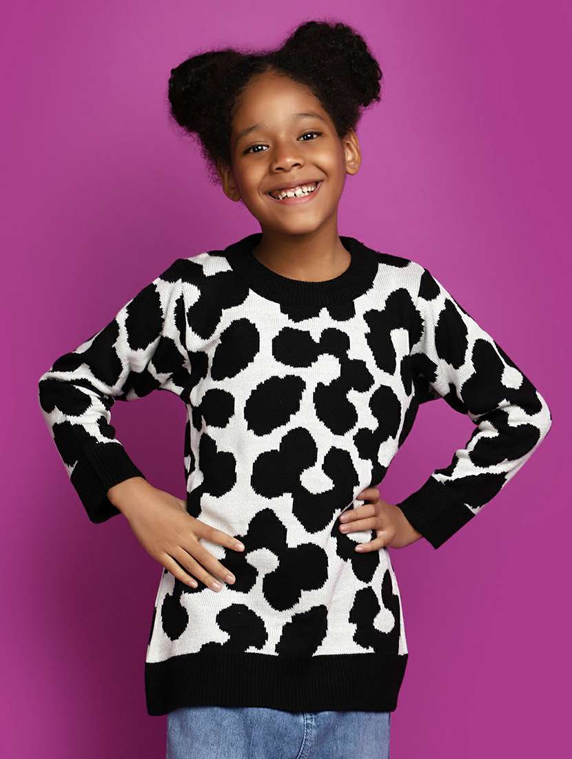 girls self design black & white sweater