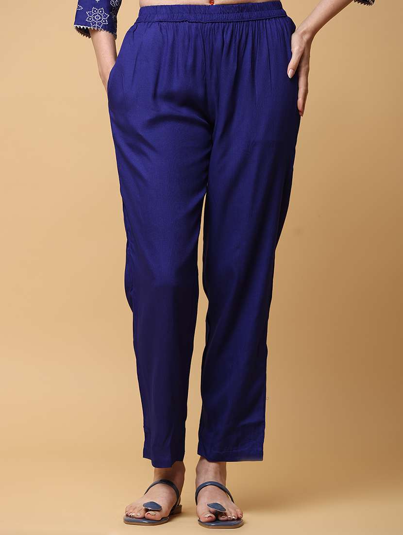 women three quarter sleeve kurta pant with dupatta set - 20598432 - Standard Image - 3