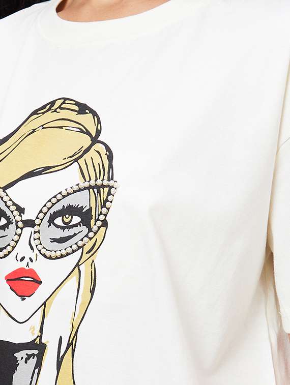 women round neck graphic printed boxy t-shirt - 20600248 -  Standard Image - 3