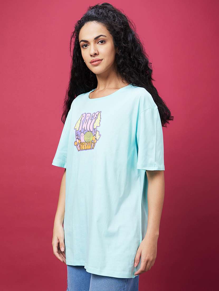 women round neck graphic printed oversized t-shirt