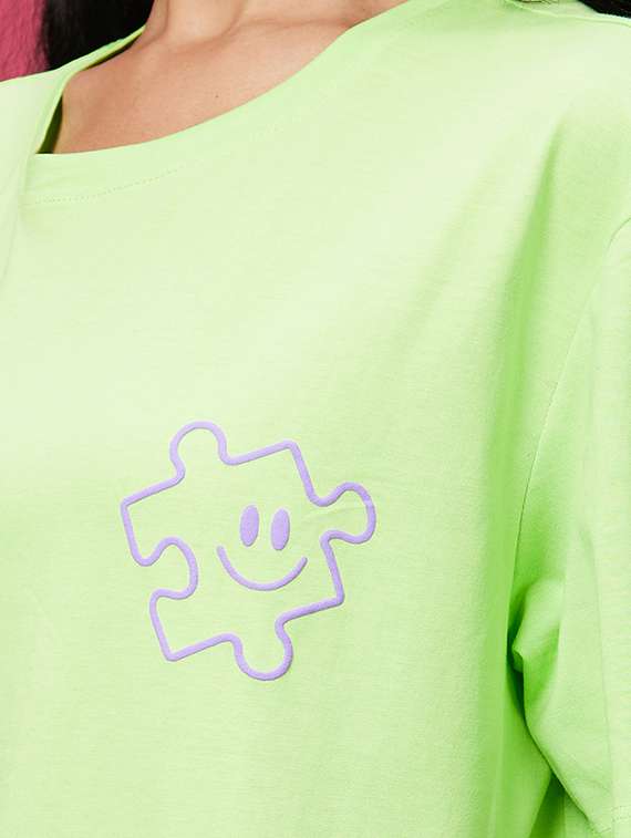 women round neck typographic printed oversized t-shirt - 20600253 -  Standard Image - 3