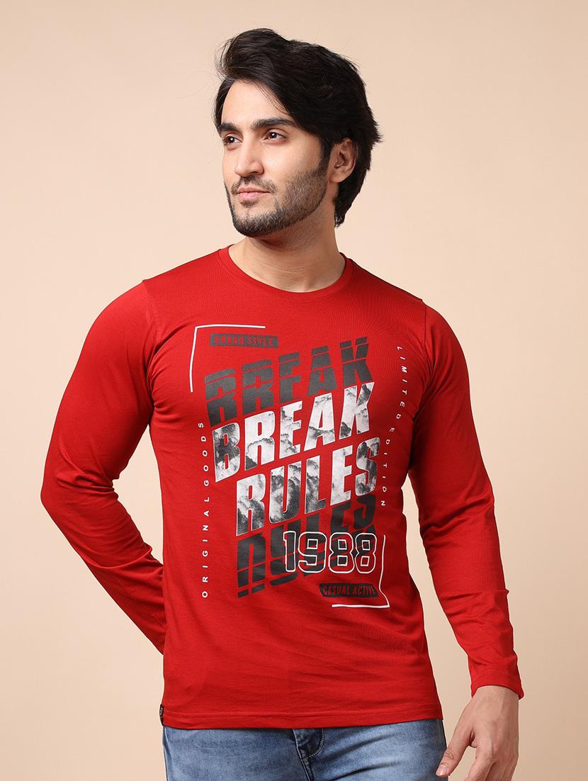 men red round neck t-shirt