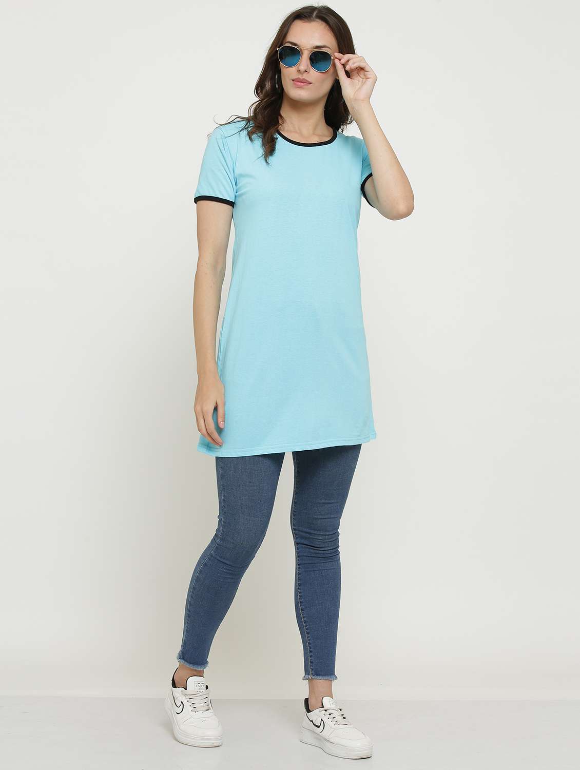 women round neck solid regular t-shirt - 20602613 -  Standard Image - 3