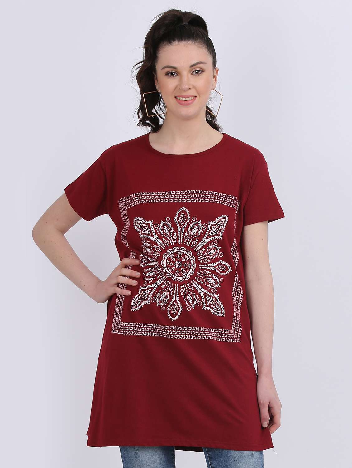 women round neck graphic printed regular t-shirt