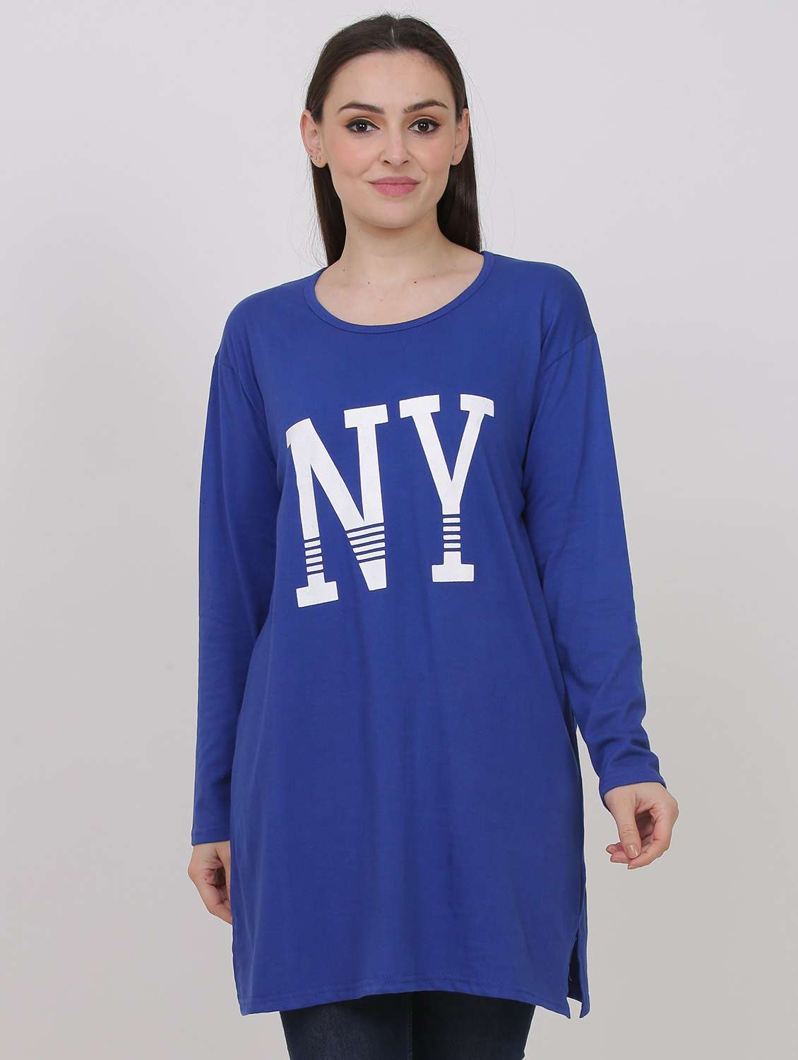 women round neck graphic printed regular t-shirt