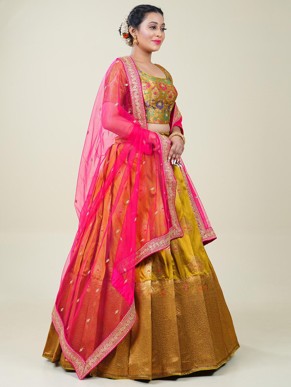 women self design semi stitched lehenga - 20603501 - Zoom Image - 0