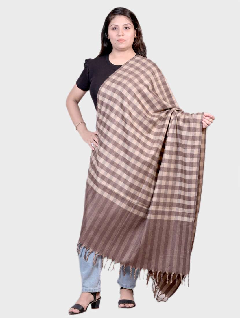 women checkered woolen shawl